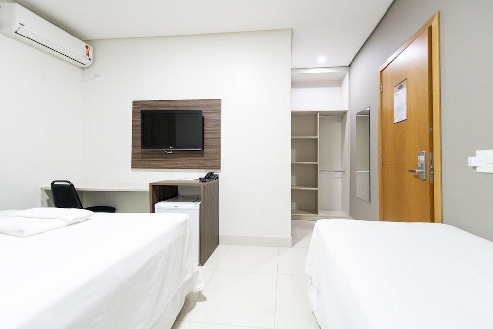 Hotel Taina - Aeroporto Cuiaba Várzea Grande Buitenkant foto